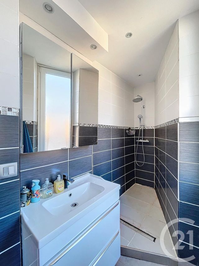 Appartement T3 &agrave; vendre - 3 pi&egrave;ces - 62,10 m2 - Chamalieres - 63 - AUVERGNE