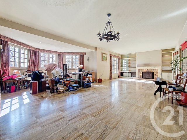 Maison &agrave; vendre - 8 pi&egrave;ces - 214 m2 - Clermont Ferrand - 63 - AUVERGNE