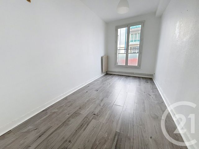 Appartement F4 &agrave; louer - 4 pi&egrave;ces - 70,99 m2 - Clermont Ferrand - 63 - AUVERGNE