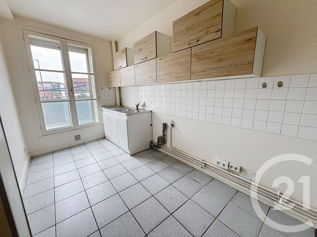 Appartement F4 &agrave; louer - 4 pi&egrave;ces - 70,99 m2 - Clermont Ferrand - 63 - AUVERGNE