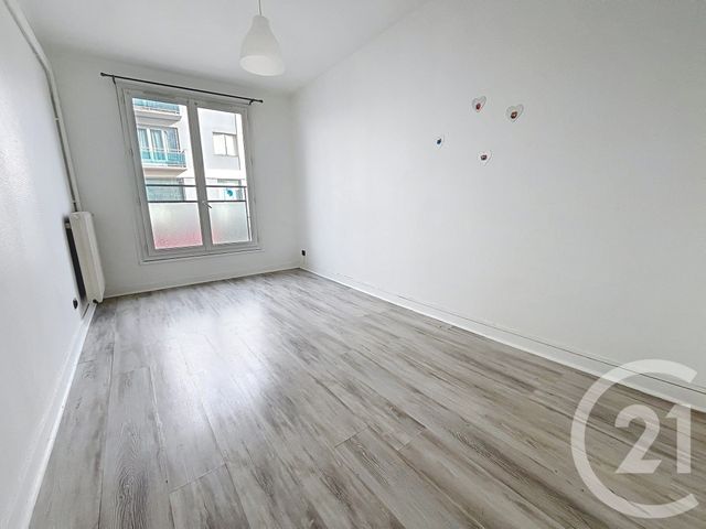 Appartement F4 &agrave; louer - 4 pi&egrave;ces - 70,99 m2 - Clermont Ferrand - 63 - AUVERGNE