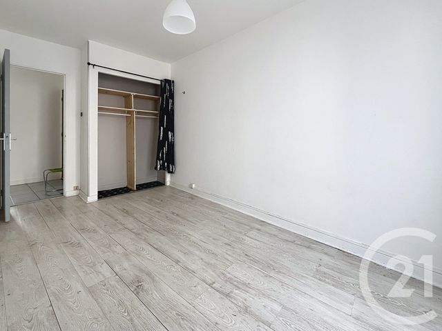 Appartement F4 &agrave; louer - 4 pi&egrave;ces - 70,99 m2 - Clermont Ferrand - 63 - AUVERGNE