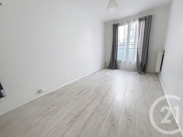 Appartement F4 &agrave; louer - 4 pi&egrave;ces - 70,99 m2 - Clermont Ferrand - 63 - AUVERGNE