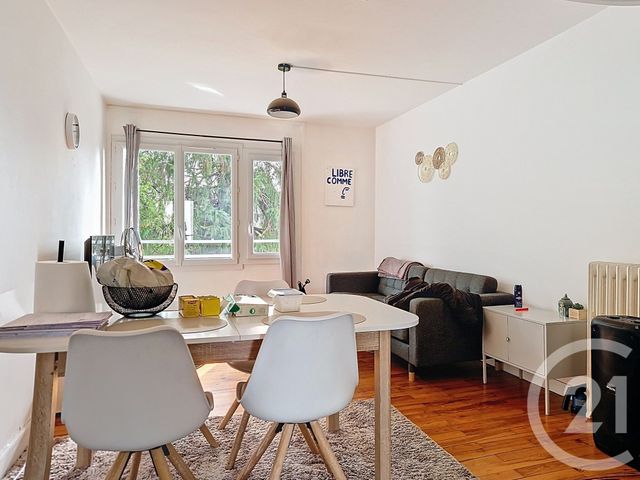 Appartement T3 &agrave; vendre - 3 pi&egrave;ces - 49,34 m2 - Clermont Ferrand - 63 - AUVERGNE