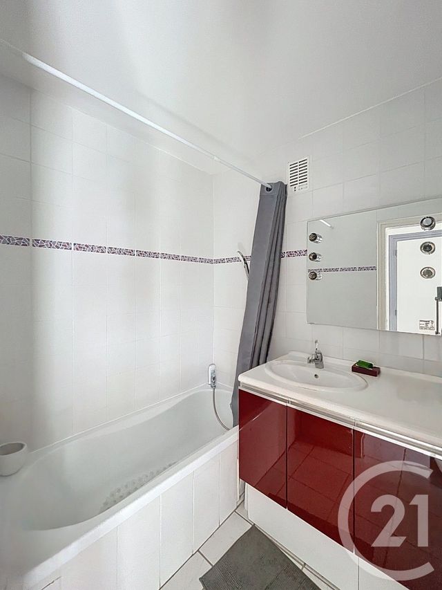 Appartement F4 &agrave; vendre - 4 pi&egrave;ces - 78,45 m2 - Chamalieres - 63 - AUVERGNE