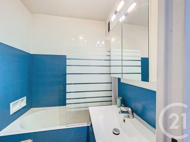 Appartement F3 &agrave; louer - 3 pi&egrave;ces - 56,92 m2 - Chamalieres - 63 - AUVERGNE