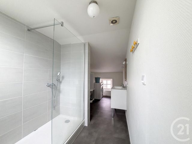 Appartement F2 &agrave; louer - 2 pi&egrave;ces - 47,84 m2 - Clermont Ferrand - 63 - AUVERGNE