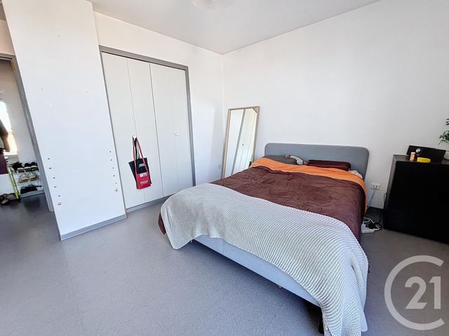 Appartement F1 &agrave; louer - 1 pi&egrave;ce - 30,71 m2 - Clermont Ferrand - 63 - AUVERGNE