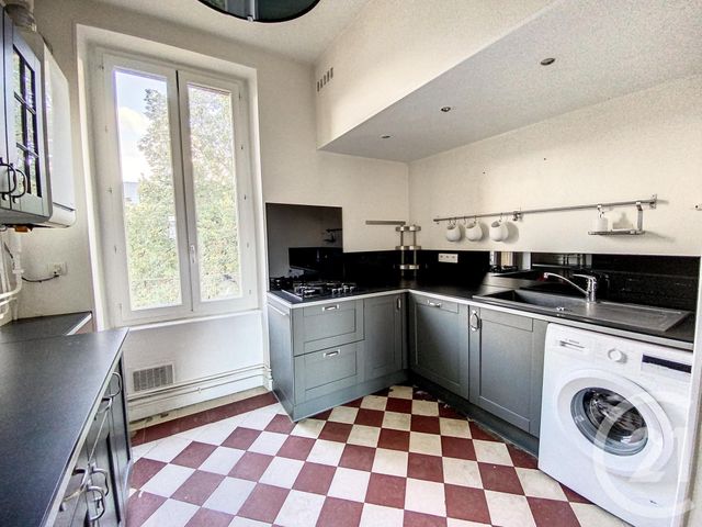 Appartement F3 &agrave; louer - 3 pi&egrave;ces - 72,71 m2 - Clermont Ferrand - 63 - AUVERGNE