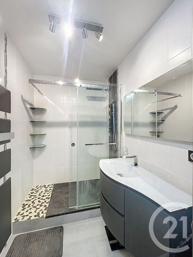 Appartement F5 &agrave; vendre - 5 pi&egrave;ces - 93,21 m2 - Clermont Ferrand - 63 - AUVERGNE