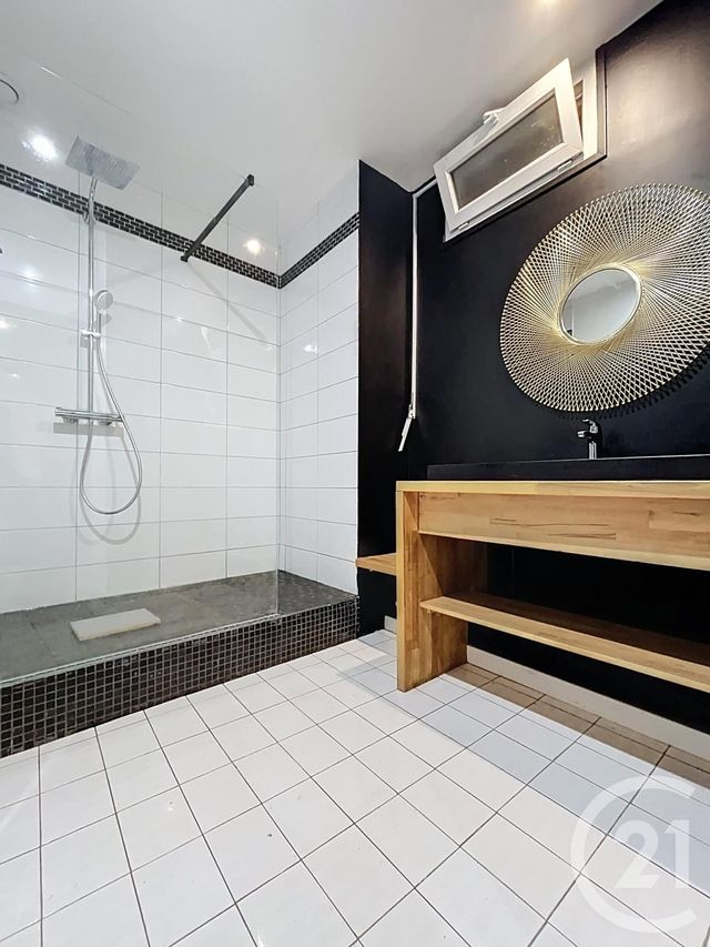 Appartement F3 &agrave; louer - 3 pi&egrave;ces - 50,05 m2 - Clermont Ferrand - 63 - AUVERGNE