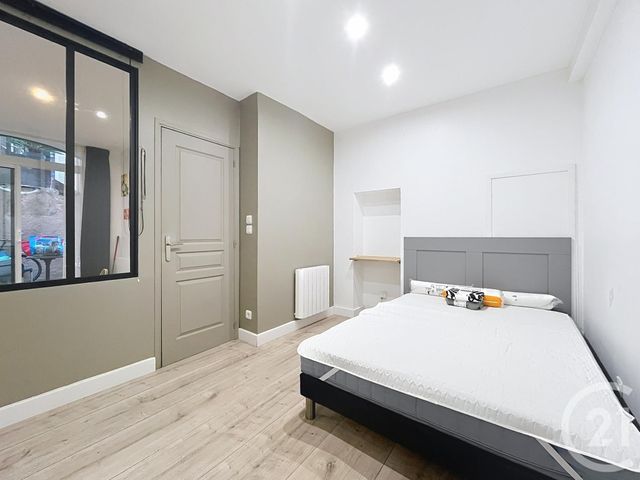 Appartement F3 &agrave; louer - 3 pi&egrave;ces - 50,05 m2 - Clermont Ferrand - 63 - AUVERGNE