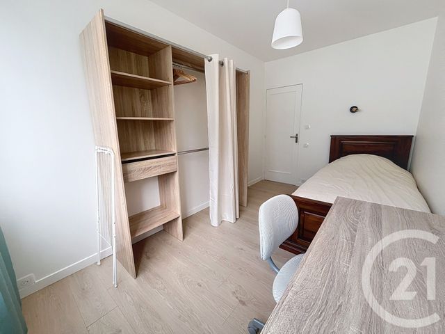 Appartement Chambre &agrave; louer - 1 pi&egrave;ce - 66,84 m2 - Clermont Ferrand - 63 - AUVERGNE