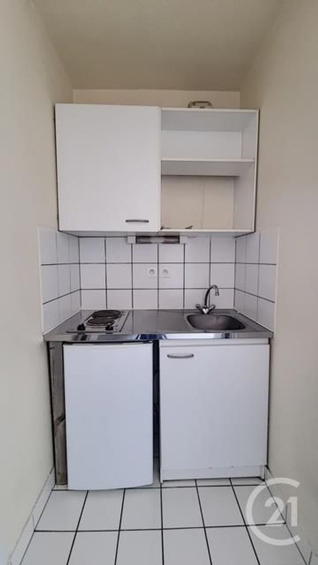 Appartement F1 &agrave; louer - 1 pi&egrave;ce - 20,45 m2 - Clermont Ferrand - 63 - AUVERGNE