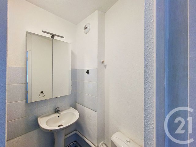 Appartement F1 &agrave; louer - 1 pi&egrave;ce - 18,40 m2 - Clermont Ferrand - 63 - AUVERGNE