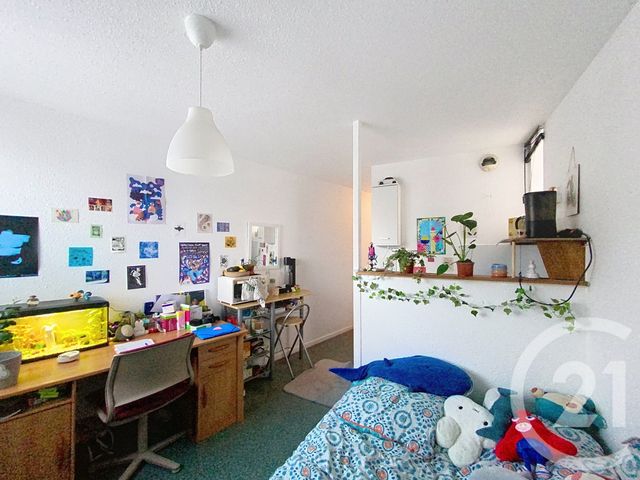 Appartement F1 &agrave; louer - 1 pi&egrave;ce - 19 m2 - Clermont Ferrand - 63 - AUVERGNE