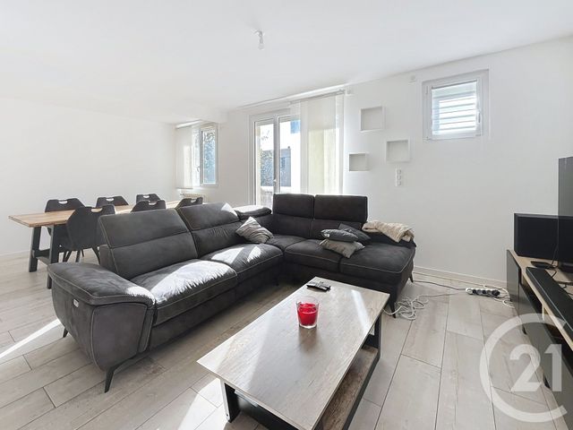 Appartement F3 &agrave; louer - 3 pi&egrave;ces - 74,05 m2 - Chamalieres - 63 - AUVERGNE