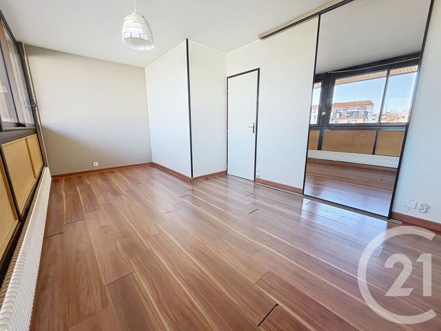 Appartement F2 &agrave; louer - 2 pi&egrave;ces - 57,83 m2 - Clermont Ferrand - 63 - AUVERGNE
