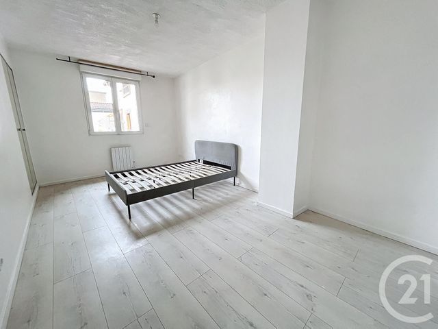 Maison &agrave; louer - 4 pi&egrave;ces - 72 m2 - Cebazat - 63 - AUVERGNE