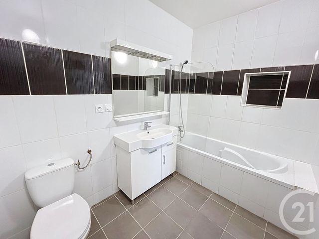 Maison &agrave; louer - 4 pi&egrave;ces - 72 m2 - Cebazat - 63 - AUVERGNE