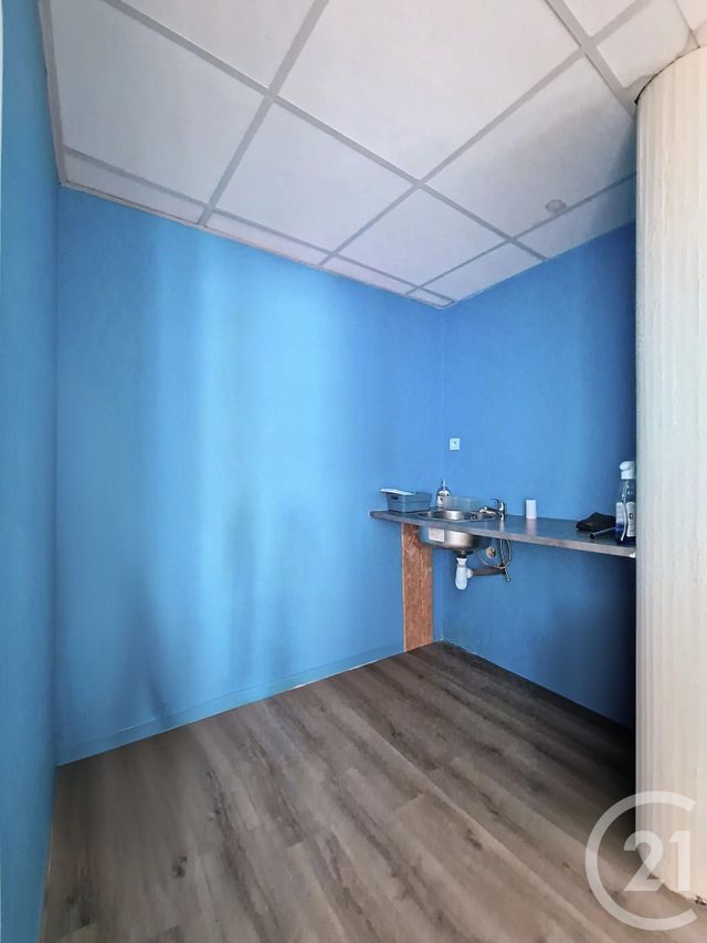 Appartement Local &agrave; vendre - 4 pi&egrave;ces - 96,81 m2 - Clermont Ferrand - 63 - AUVERGNE