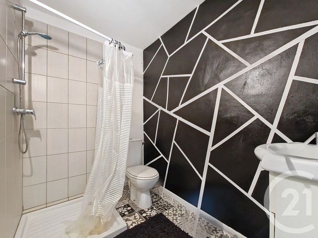 Appartement Local &agrave; vendre - 4 pi&egrave;ces - 96,81 m2 - Clermont Ferrand - 63 - AUVERGNE