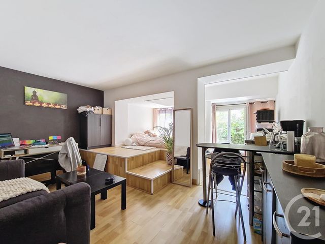Appartement Local &agrave; vendre - 4 pi&egrave;ces - 96,81 m2 - Clermont Ferrand - 63 - AUVERGNE