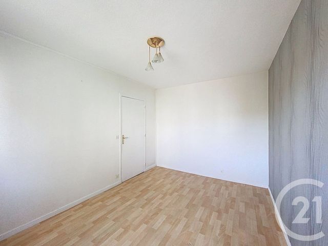 Appartement F2 &agrave; louer - 2 pi&egrave;ces - 45,70 m2 - Clermont Ferrand - 63 - AUVERGNE