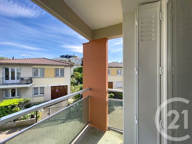 Appartement F2 &agrave; louer - 2 pi&egrave;ces - 45,70 m2 - Clermont Ferrand - 63 - AUVERGNE