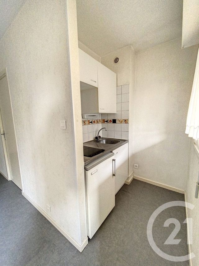 Appartement F1 &agrave; louer - 1 pi&egrave;ce - 24,13 m2 - Clermont Ferrand - 63 - AUVERGNE