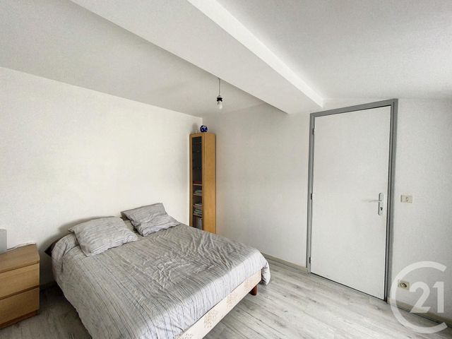 Appartement F3 &agrave; louer - 3 pi&egrave;ces - 63,79 m2 - La Roche Blanche - 63 - AUVERGNE