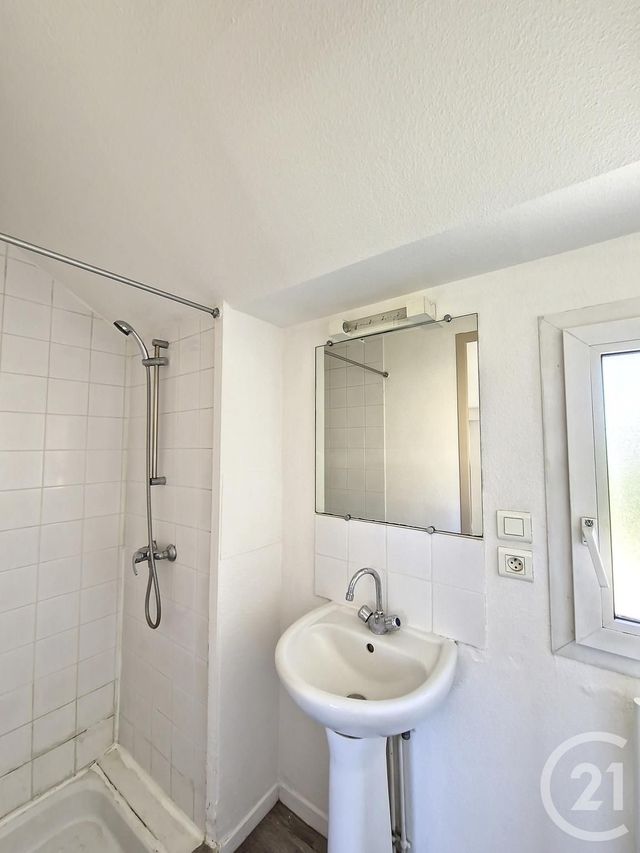 Appartement Studio &agrave; louer - 1 pi&egrave;ce - 18,35 m2 - Aubiere - 63 - AUVERGNE