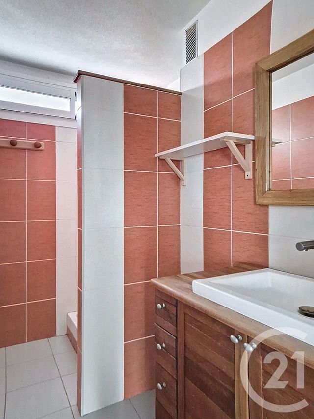 Appartement T4 &agrave; vendre - 4 pi&egrave;ces - 82,27 m2 - Chamalieres - 63 - AUVERGNE