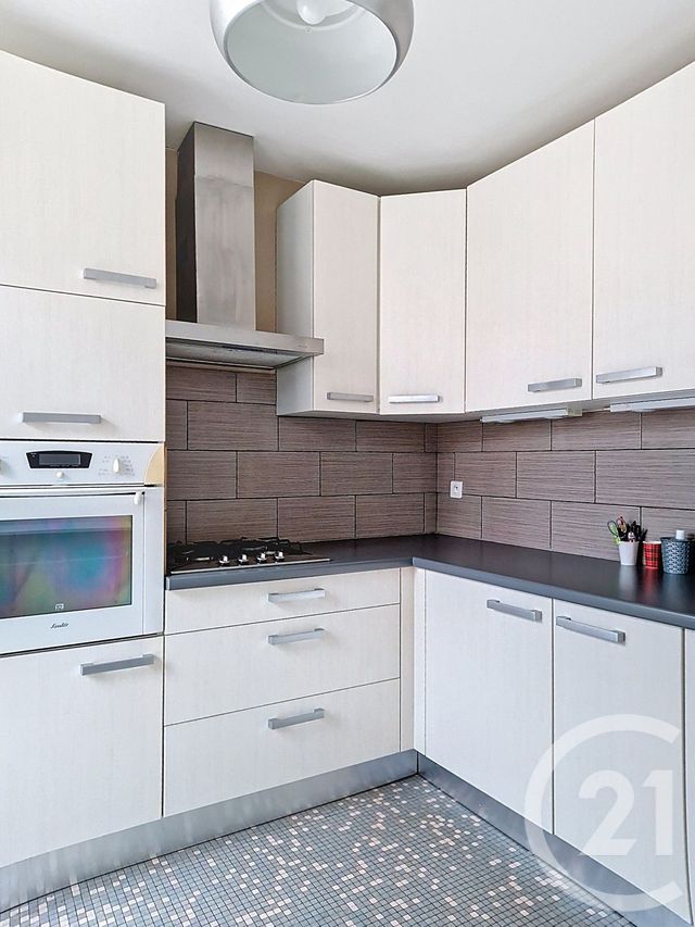 Appartement T4 &agrave; vendre - 4 pi&egrave;ces - 82,27 m2 - Chamalieres - 63 - AUVERGNE