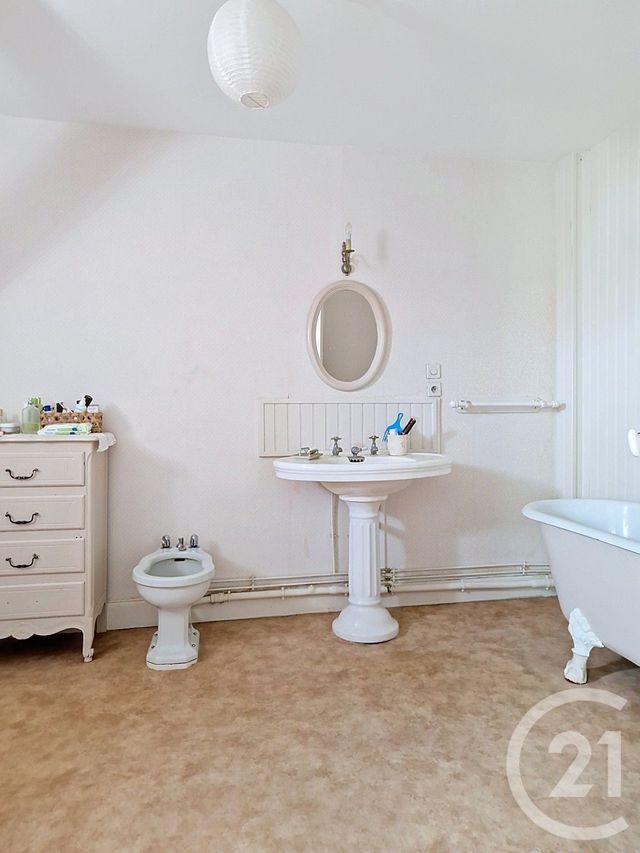 Maison &agrave; vendre - 12 pi&egrave;ces - 220 m2 - Clermont Ferrand - 63 - AUVERGNE