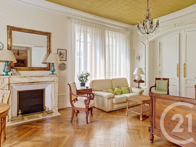 Maison &agrave; vendre - 12 pi&egrave;ces - 220 m2 - Clermont Ferrand - 63 - AUVERGNE