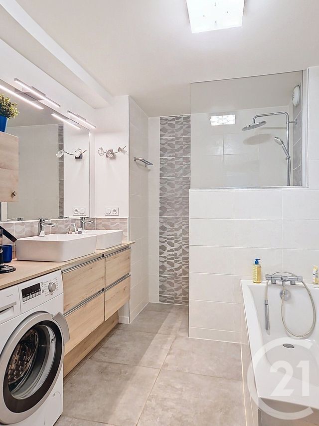 Appartement T4 &agrave; vendre - 4 pi&egrave;ces - 80,19 m2 - Clermont Ferrand - 63 - AUVERGNE