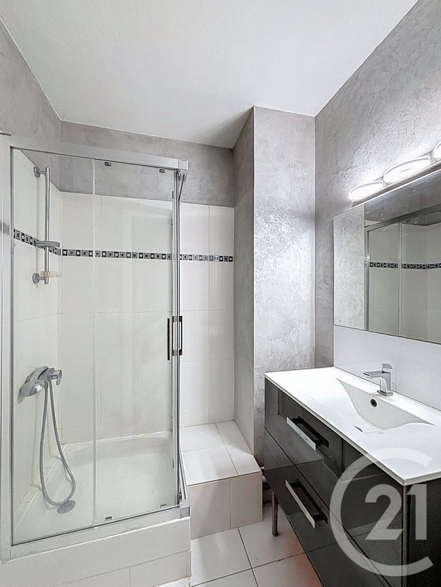 Appartement F3 &agrave; vendre - 3 pi&egrave;ces - 59,78 m2 - Clermont Ferrand - 63 - AUVERGNE