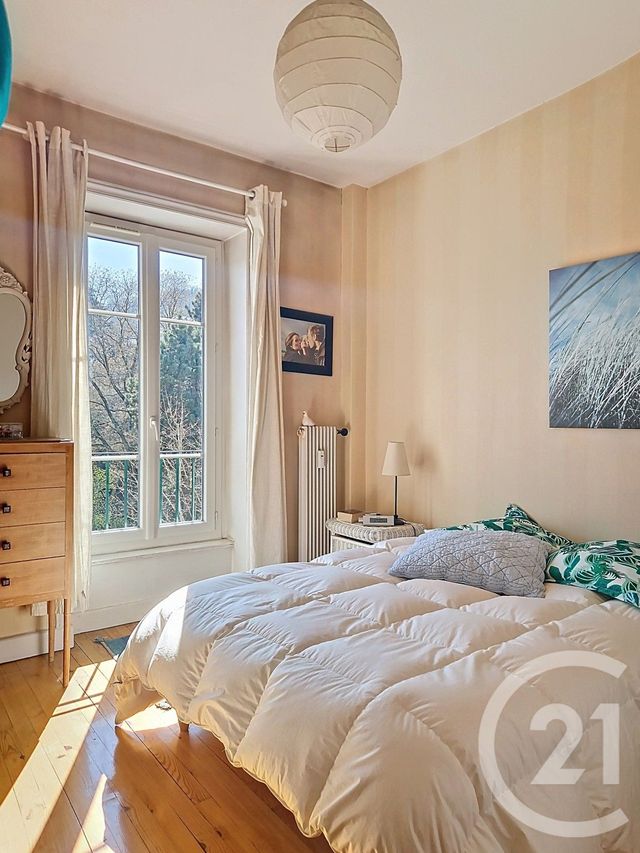 Appartement T3 &agrave; vendre - 3 pi&egrave;ces - 70,22 m2 - Royat - 63 - AUVERGNE