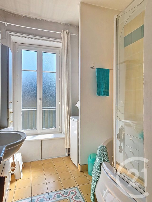 Appartement T3 &agrave; vendre - 3 pi&egrave;ces - 70,22 m2 - Royat - 63 - AUVERGNE