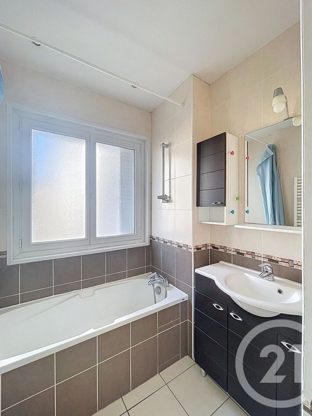 Appartement F5 &agrave; vendre - 5 pi&egrave;ces - 81,94 m2 - Clermont Ferrand - 63 - AUVERGNE