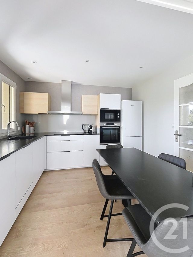 Appartement F3 &agrave; louer - 3 pi&egrave;ces - 54,32 m2 - Clermont Ferrand - 63 - AUVERGNE