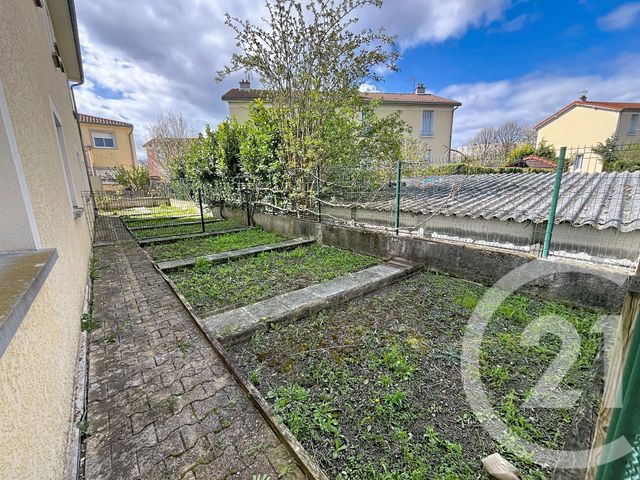 Appartement F3 &agrave; louer - 3 pi&egrave;ces - 54,32 m2 - Clermont Ferrand - 63 - AUVERGNE