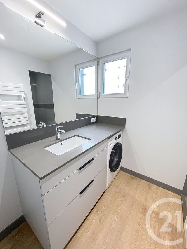 Appartement F3 &agrave; louer - 3 pi&egrave;ces - 54,32 m2 - Clermont Ferrand - 63 - AUVERGNE