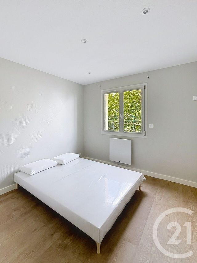Appartement F3 &agrave; louer - 3 pi&egrave;ces - 54,32 m2 - Clermont Ferrand - 63 - AUVERGNE