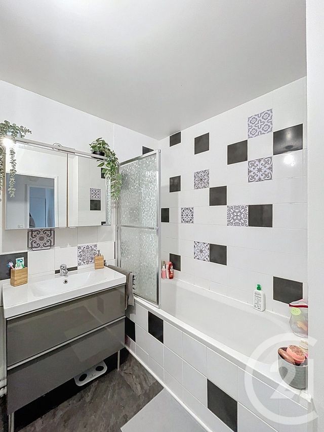 Appartement F3 &agrave; vendre - 3 pi&egrave;ces - 66,90 m2 - Clermont Ferrand - 63 - AUVERGNE