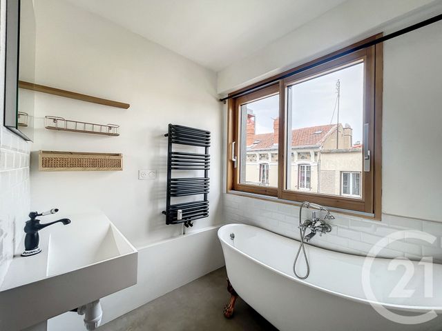 Appartement F3 &agrave; louer - 3 pi&egrave;ces - 77,62 m2 - Clermont Ferrand - 63 - AUVERGNE