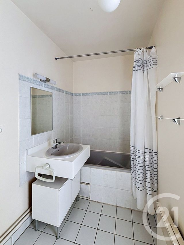 Appartement F1 &agrave; vendre - 1 pi&egrave;ce - 32,19 m2 - Clermont Ferrand - 63 - AUVERGNE