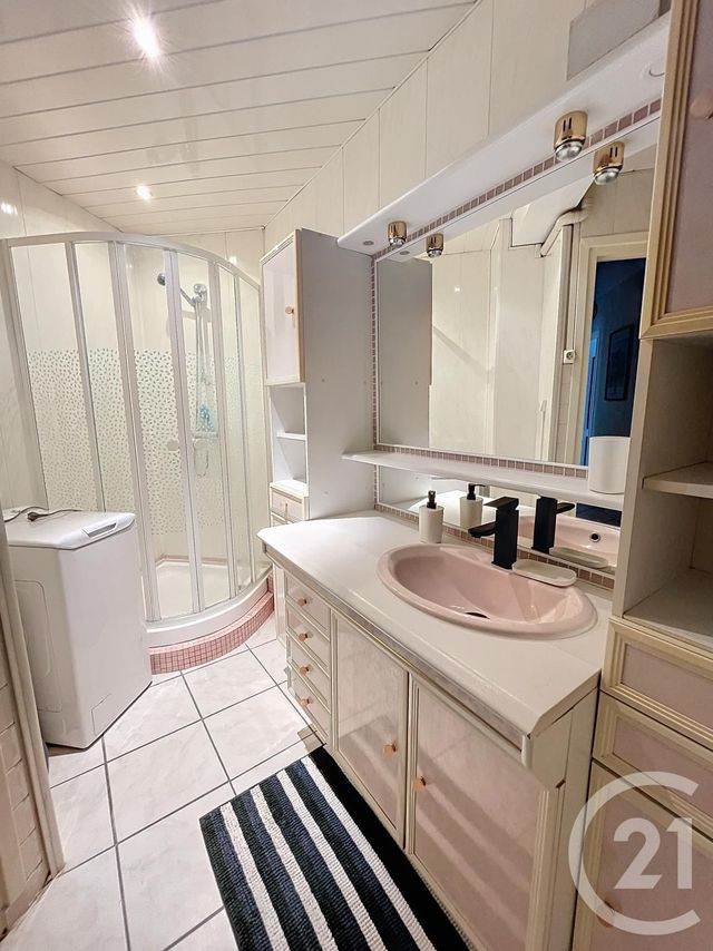 Appartement F3 &agrave; louer - 3 pi&egrave;ces - 65,77 m2 - Clermont Ferrand - 63 - AUVERGNE