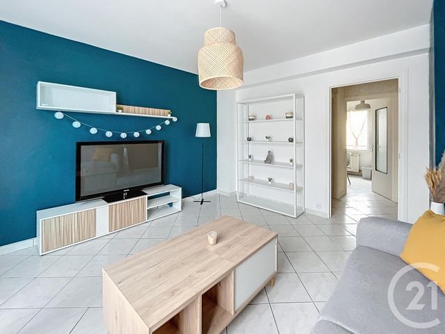 Appartement F3 &agrave; louer - 3 pi&egrave;ces - 65,77 m2 - Clermont Ferrand - 63 - AUVERGNE
